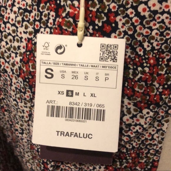 NWT Small Zara Navy Floral Bell Sleeves Romper - Picture 5 of 8